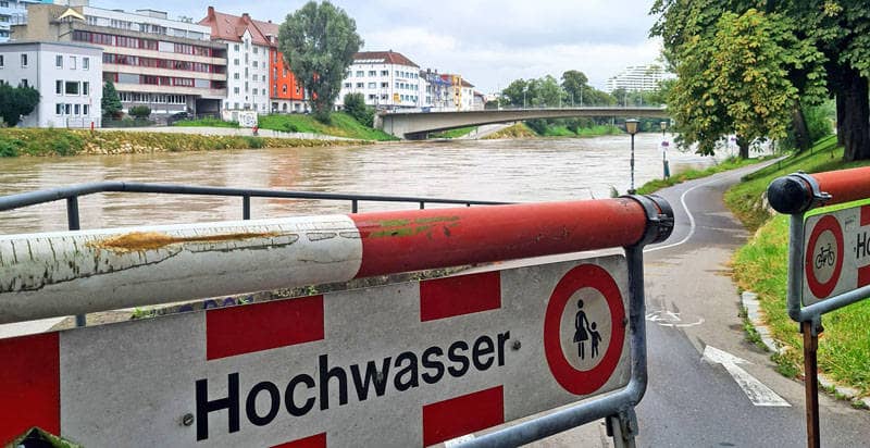 Absperrung am Donauradweg