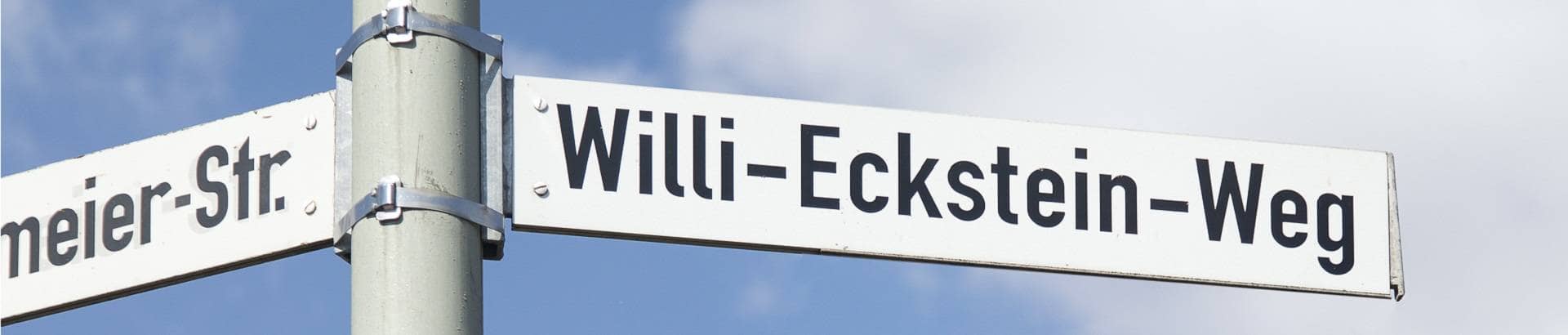 Straßenschild Willi-Eckstein-Weg