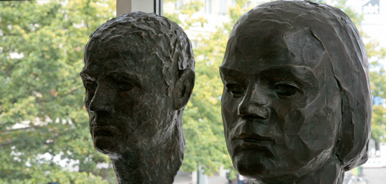 Büsten aus Bronze von Hans und Sophie Scholl