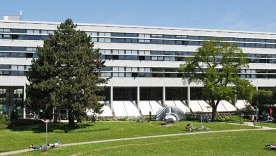 Außenansicht der Hochschule Ulm