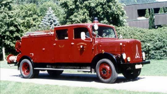 Ein älteres Löschfahrzeug der Feuerwehr Ulm